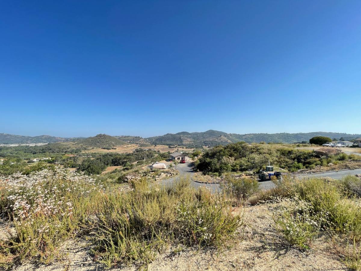 House for rent at 12478 Hillpoint Court, Valley Center, CA 92082