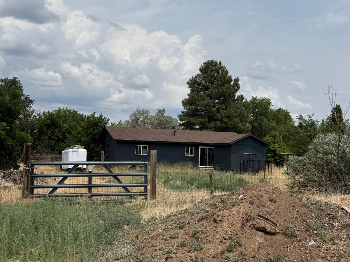 House for rent at 7720 E Gemini Dr, Flagstaff, AZ 86004