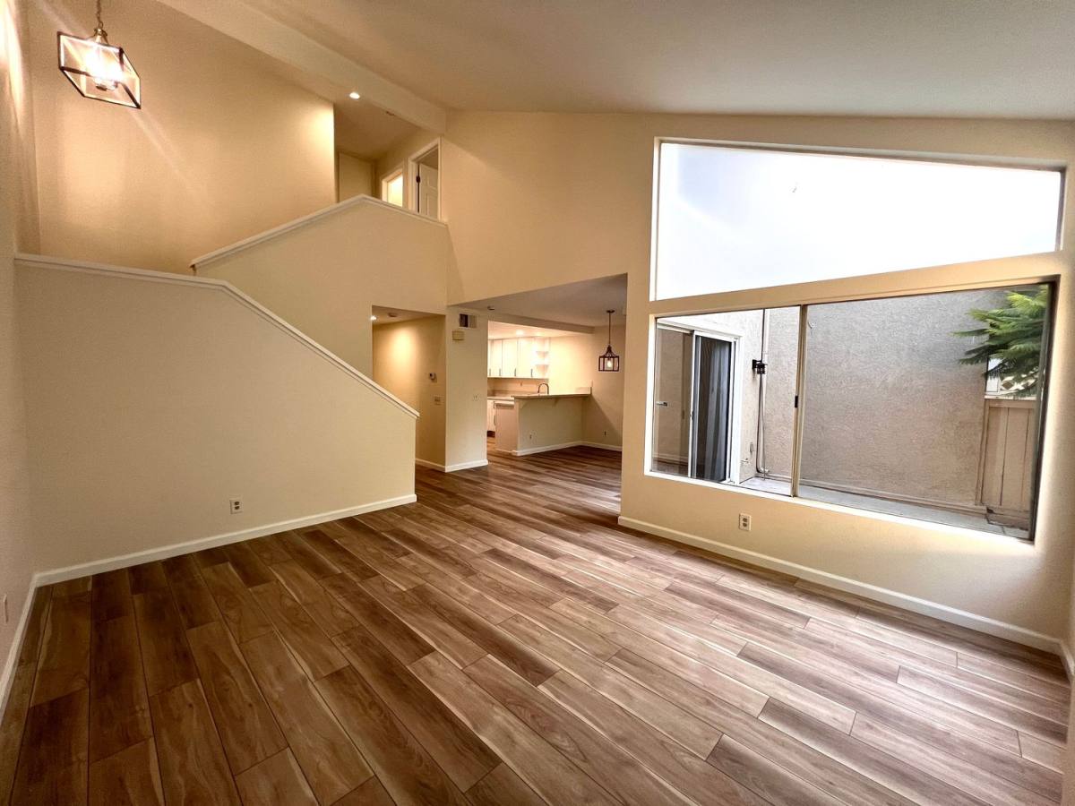 Townhouse for rent at 75 Stanford Court, Irvine, CA 92612
