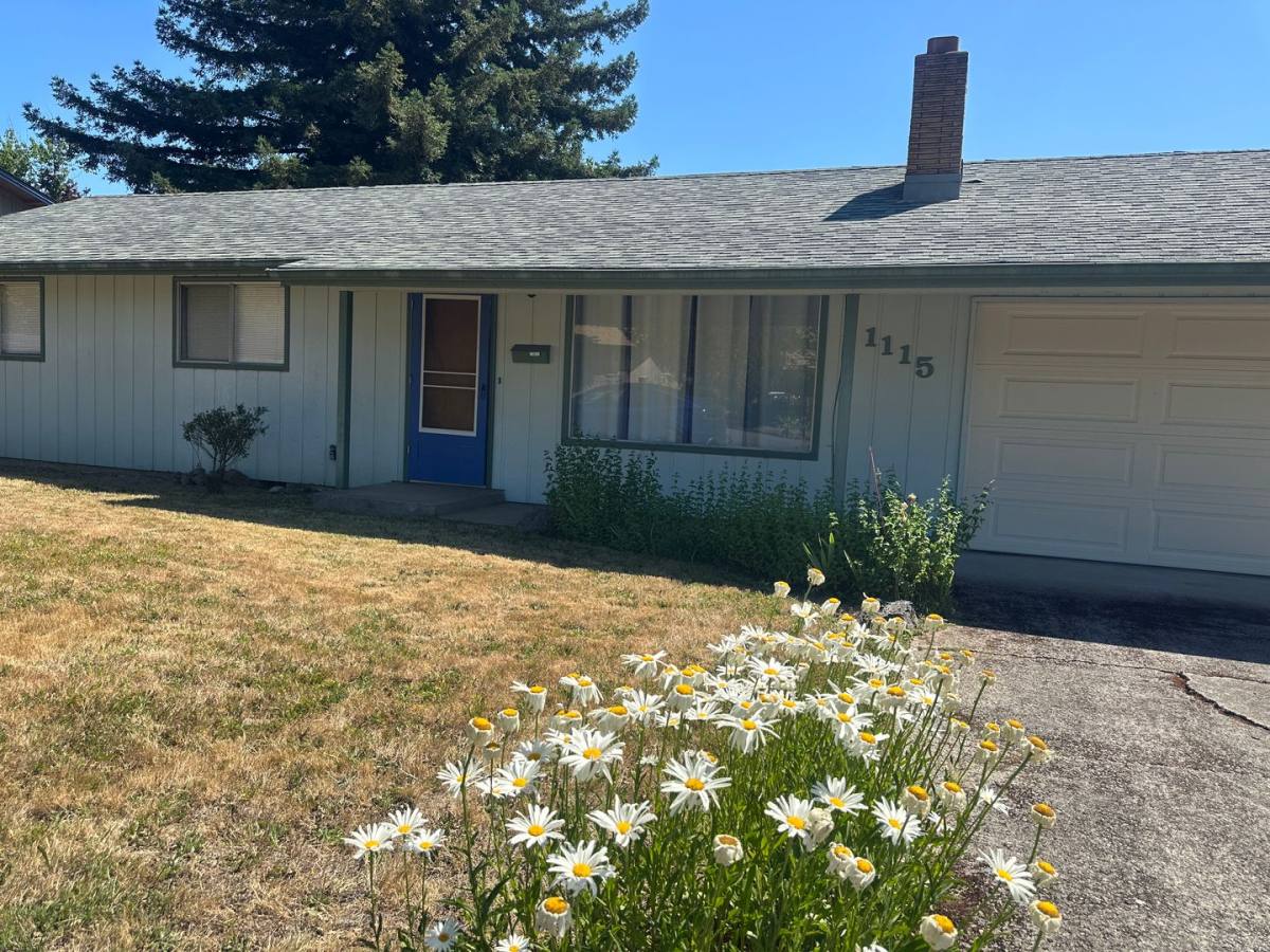 House for rent at 1115 NW 35th St, Corvallis, OR 97330