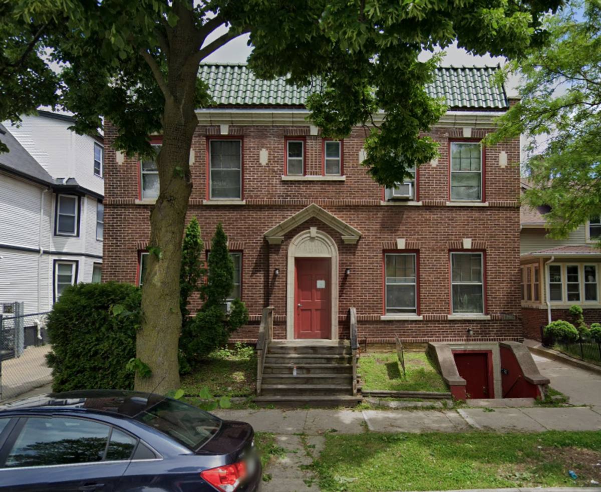 Apartment for rent at 831 College Ave, Racine, WI 53403