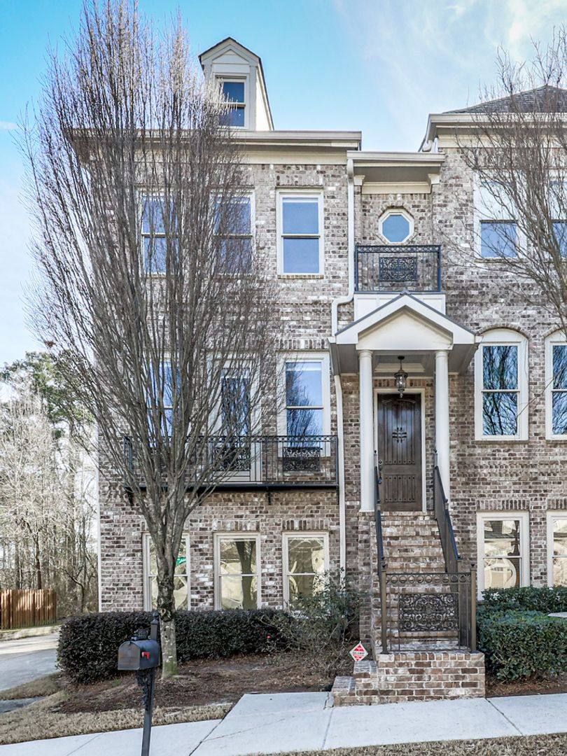 Townhouse for rent at 3533 Peacock Rd, Alpharetta, GA 30004