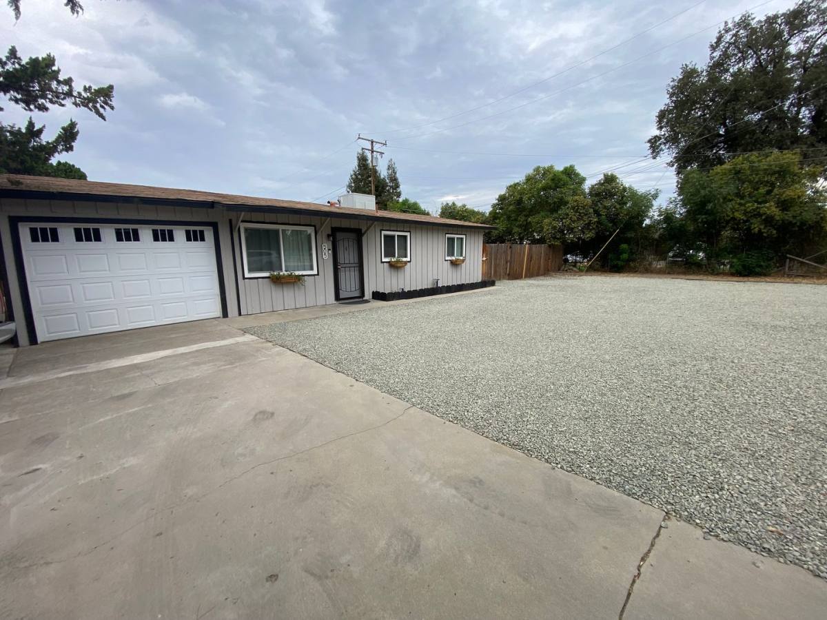 House for rent at 505 N Lovers Lane, Visalia, CA 93292
