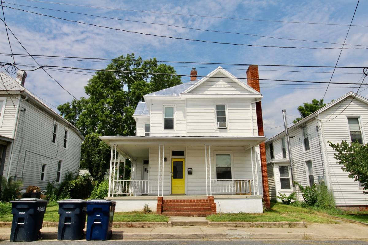 Apartment for rent at 609 Collicello St, Harrisonburg, VA 22801