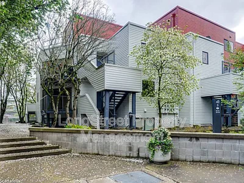 Apartment for rent at 720 NW Naito Parkway #D22, Portland, OR 97209