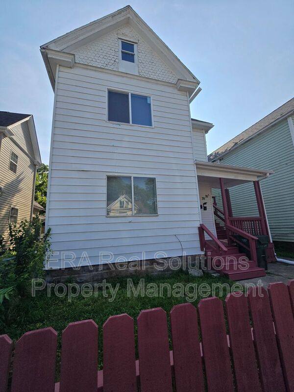 Apartment for rent at 70 1 2 N Yale Ave, Columbus, OH 43222