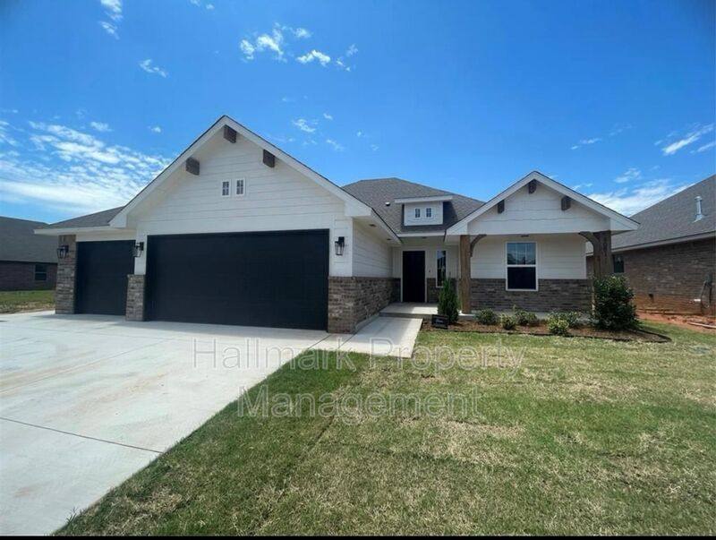 House for rent at 5001 Misty Wood Lane, Mustang, OK 73064