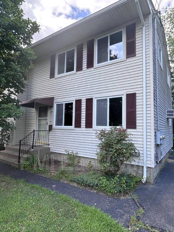 House for rent at 76 Cloverdale Dr, East Hartford, CT 06118