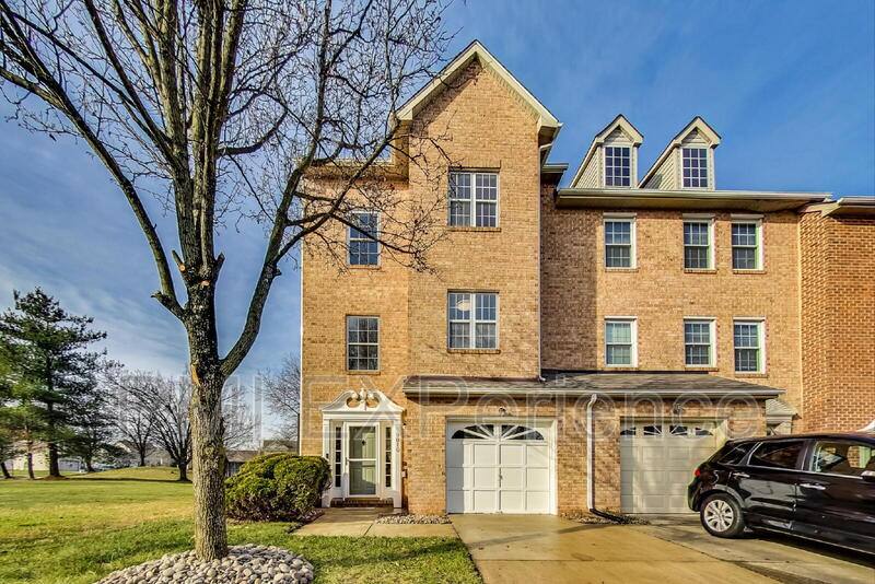 Townhouse for rent at 9010 Hardesty Dr, Clinton, MD 20735
