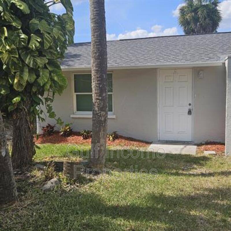 Apartment for rent at 2515 30th Ave Dr E #B, Bradenton, FL 34208