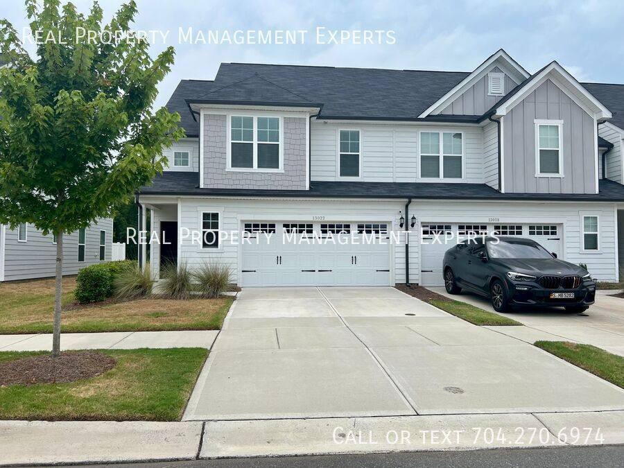 Townhouse for rent at 13022 Rover St, Charlotte, NC 28273