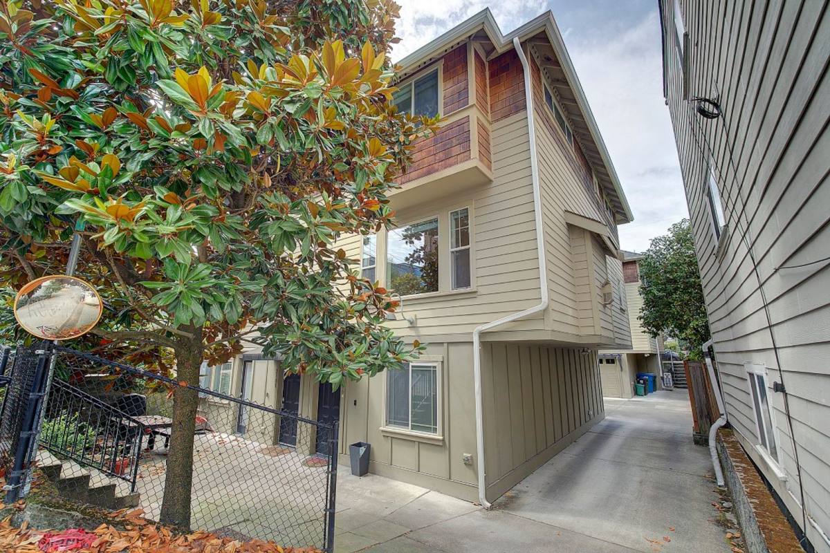 Townhouse for rent at 2106 E Terrace St, Seattle, WA 98122