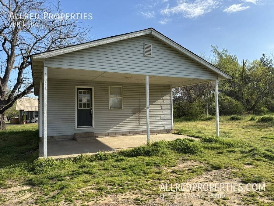 Apartment for rent at 508 1 2 Sugar Hill Rd, Lincoln, AR 72744