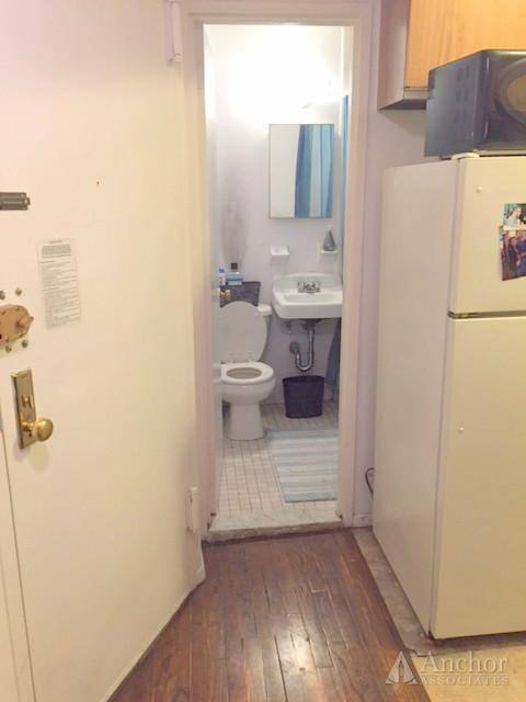 Apartment for rent at 216 E 90th St #3D, New York, NY 10028