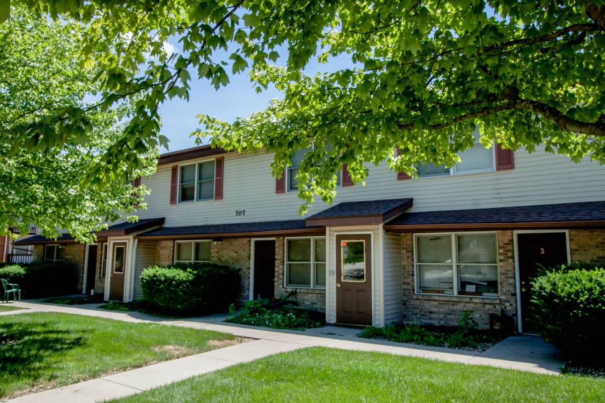 Apartment for rent at 707 Golfcrest Rd S, Normal, IL 61761