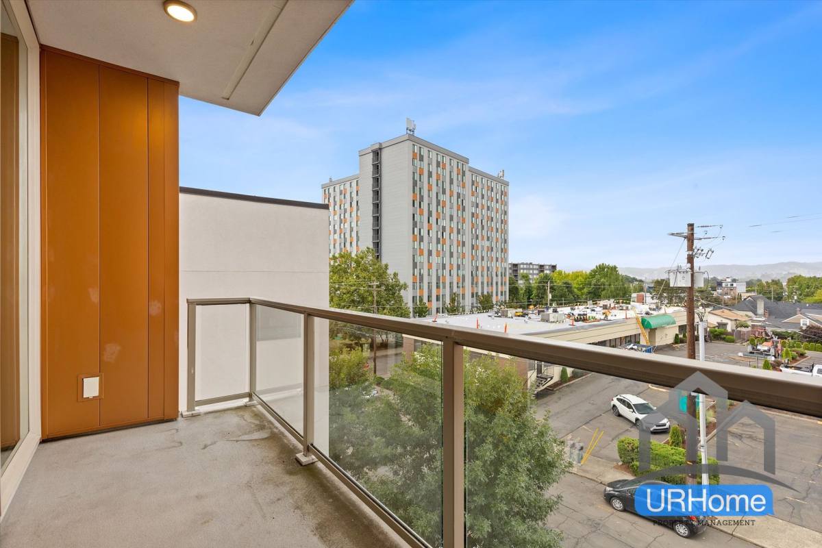 Apartment for rent at 1728 NE 45th Ave, Portland, OR 97213