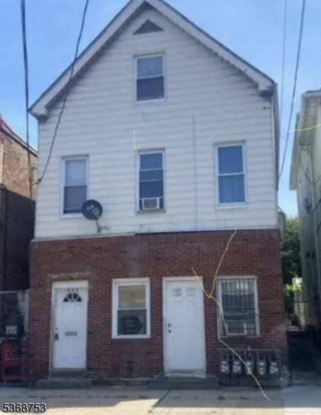 Apartment for rent at 455 E Jersey St #1R-1R, Avenel, NJ 07001