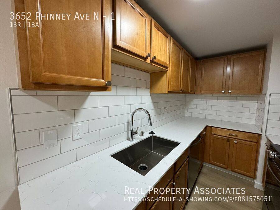 Apartment for rent at 3652 Phinney Ave N #1, Seattle, WA 98103