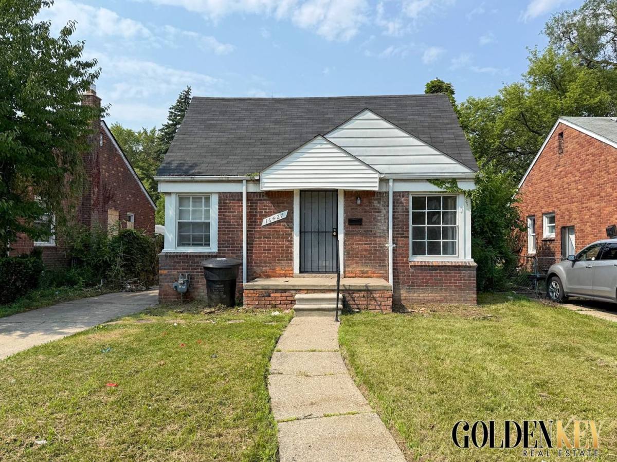 House for rent at 16427 Edmore Dr, Detroit, MI 48205
