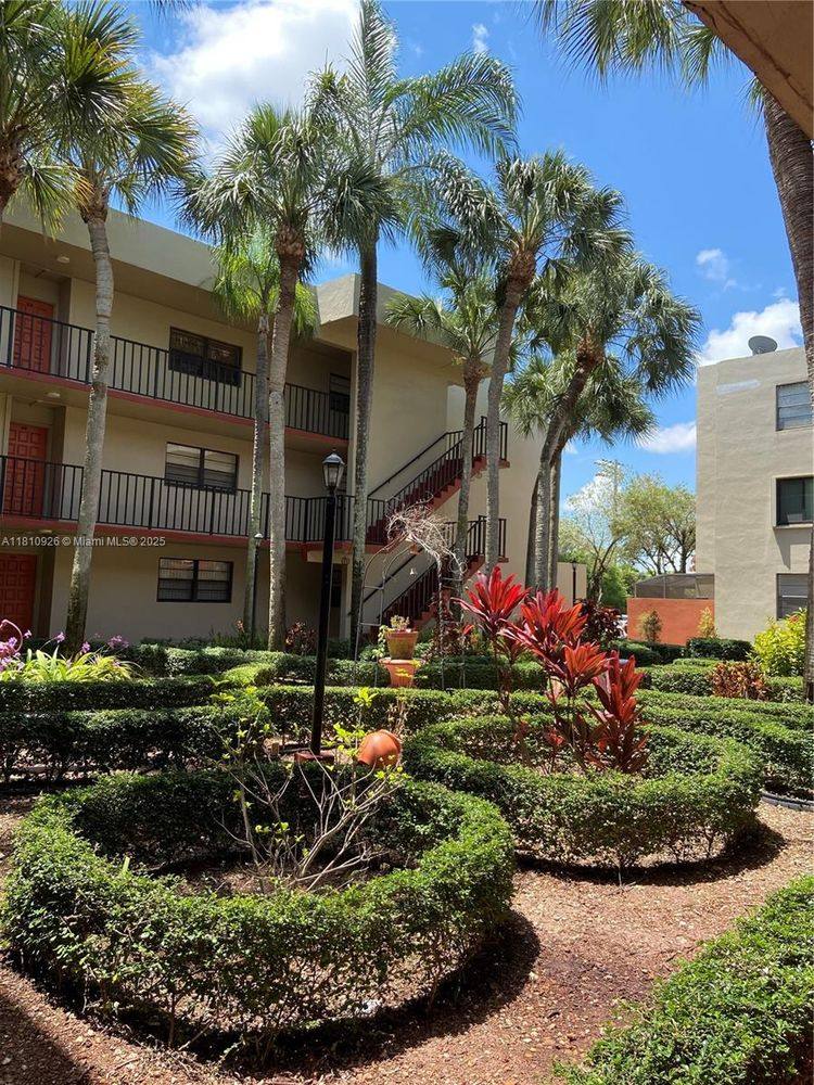 Apartment for rent at 10865 SW 112th Ave #112, Miami, FL 33176