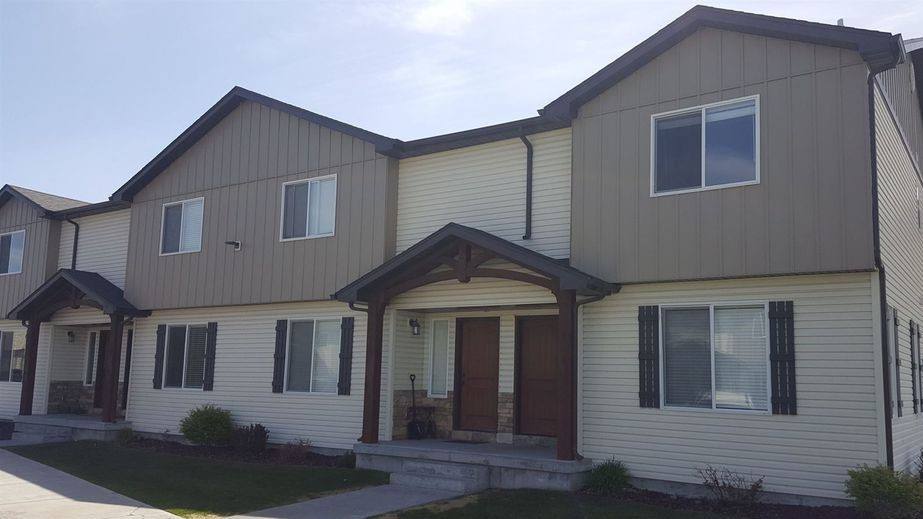 Townhouse for rent at 501 Countryside, Rexburg, ID 83440
