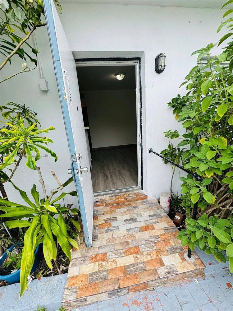 Apartment for rent at 2900 W Flagler St #8-8, Miami, FL 33135