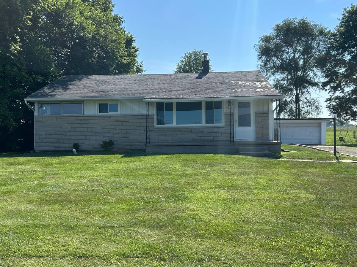 House for rent at 602 N Lincoln Dr, Cambridge City, IN 47327