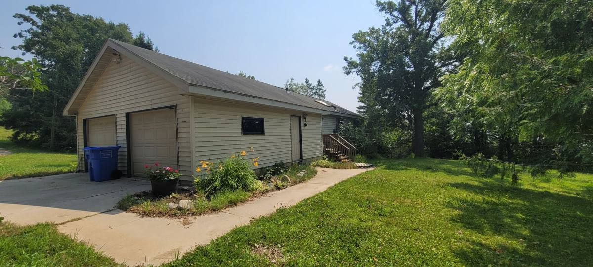 House for rent at 18553 Irvine Ave NW, Bemidji, MN 56601