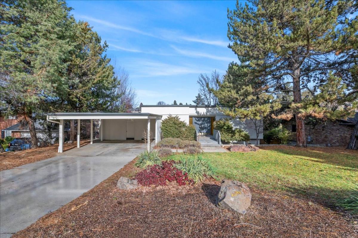 House for rent at 406 E Curling Dr, Boise, ID 83702