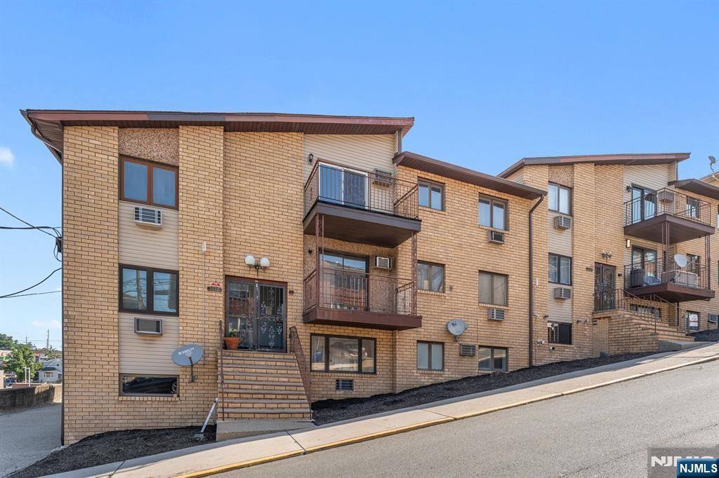 Condo for rent at 1616 74th St #D6-D6, Astoria, NY 11106