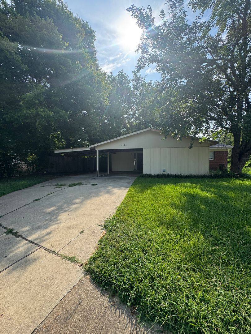 House for rent at 1320 Mark Ave, Bossier City, LA 71112