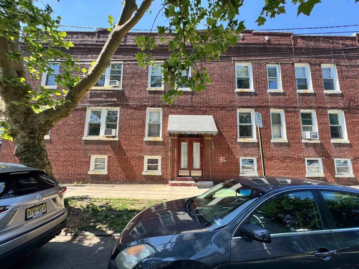 Apartment for rent at 52 E 37th St #5-5, Bayonne, NJ 07002