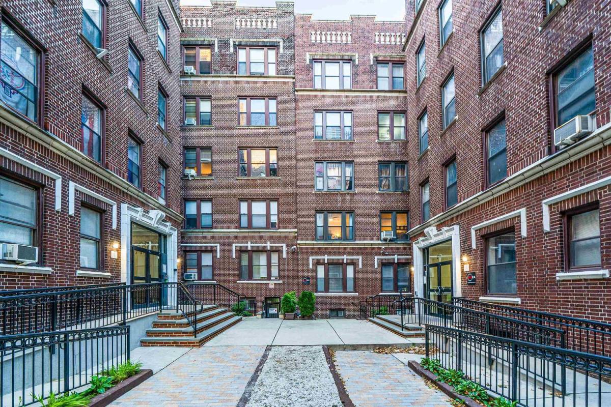 Apartment for rent at 277 Harrison Ave #B3-B3, Bayonne, NJ 07002