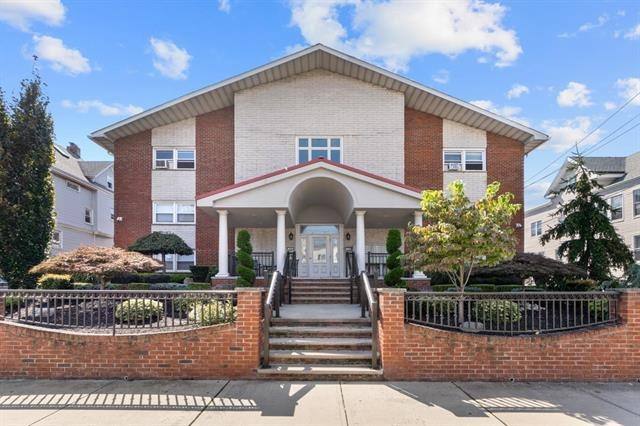 Apartment for rent at 34 E 32nd St #C4-C4, Bayonne, NJ 07002