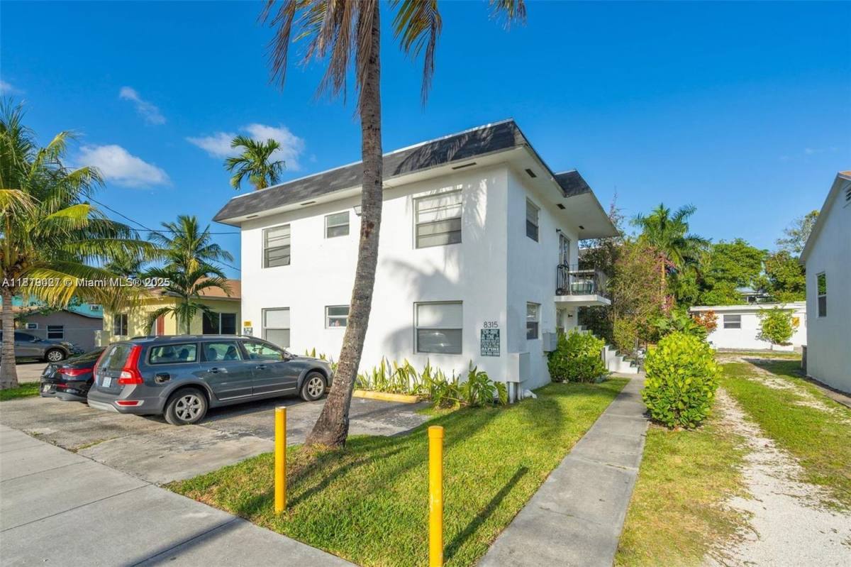 Apartment for rent at 8315 NE Miami Court #5-5, Miami, FL 33138