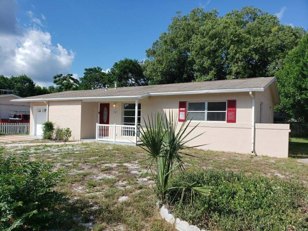 House for rent at 2367 Lake Helen Osteen Rd, Deltona, FL 32738