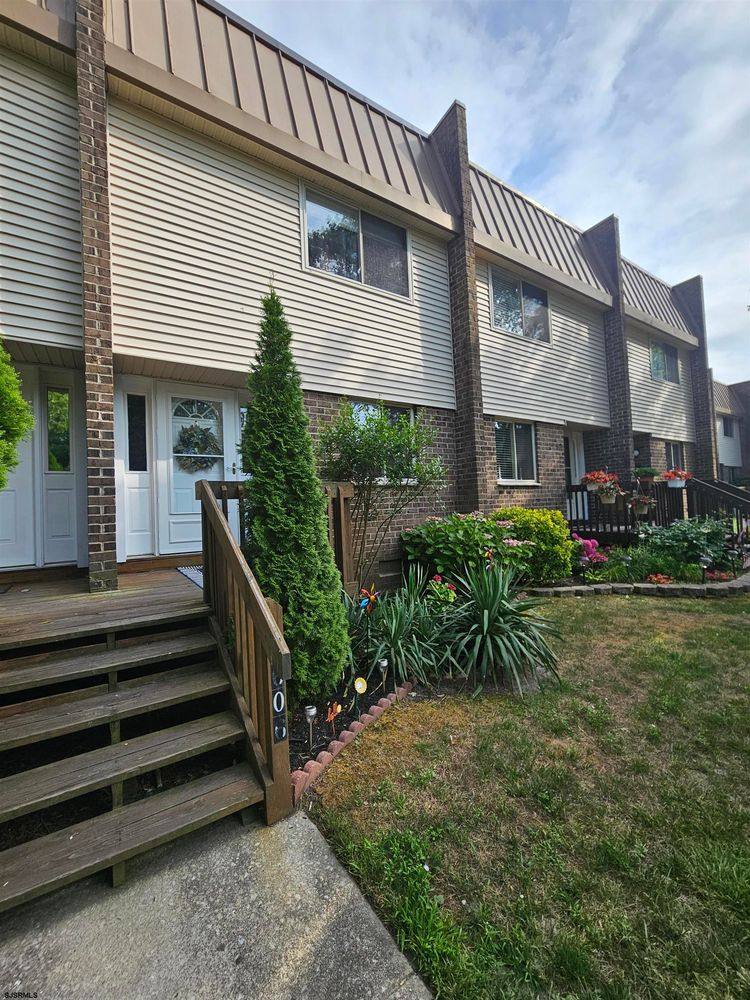 Townhouse for rent at 5606 Burk Ave #1-1, Absecon, NJ 08201