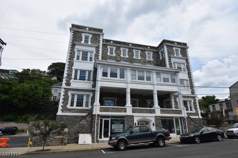 Apartment for rent at 83 S Main St #205, Easton, PA 18042