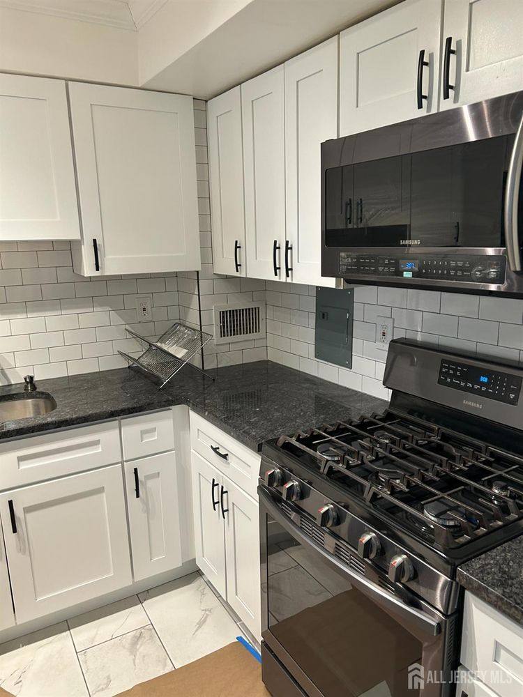 Condo for rent at 276 Prospect St #3H-3H, Belleville, NJ 07109