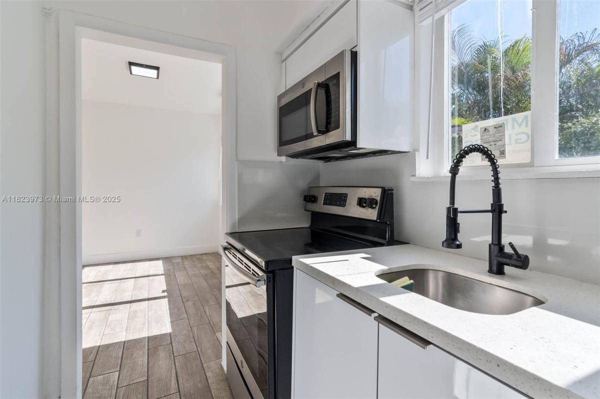 Apartment for rent at 2190 SW 14th Terrace #2-2, Miami, FL 33145