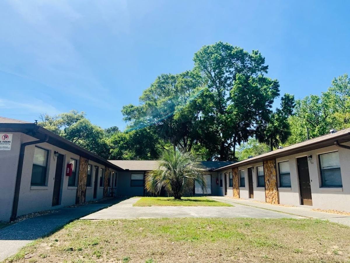 Apartment for rent at 976 NE Dr Martin Luther King Jr Ave, Crystal River, FL 34428