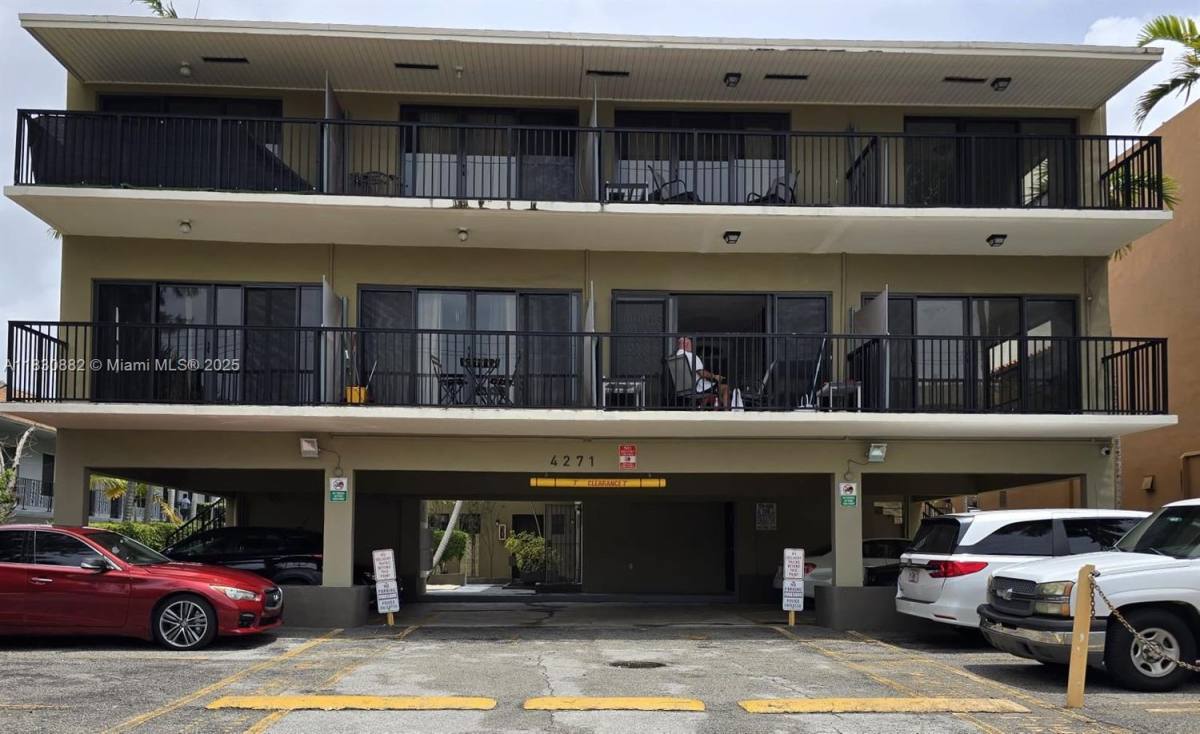 Apartment for rent at 4271 NW 11th St #7-7, Miami, FL 33126