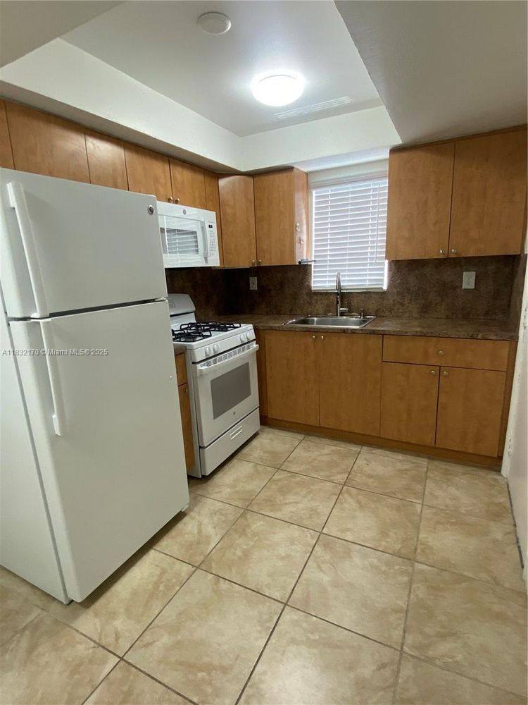 Apartment for rent at 6250 Bird Rd #B3-B3, Miami, FL 33155