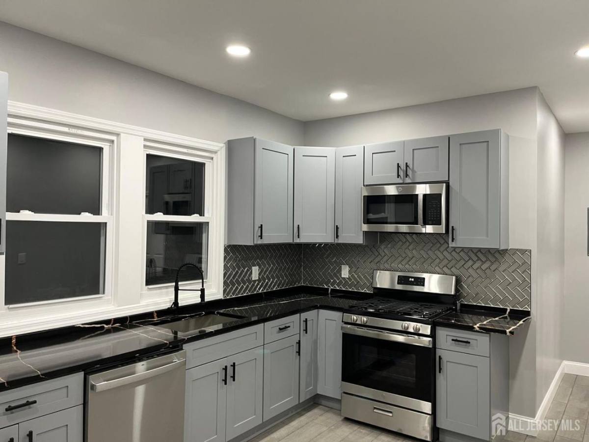Apartment for rent at 29 S 2nd Ave #29, East Brunswick, NJ 08816