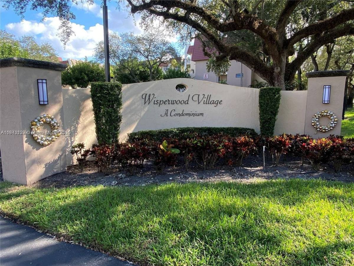 Apartment for rent at 9301 SW 92nd Ave #A106, Miami, FL 33176