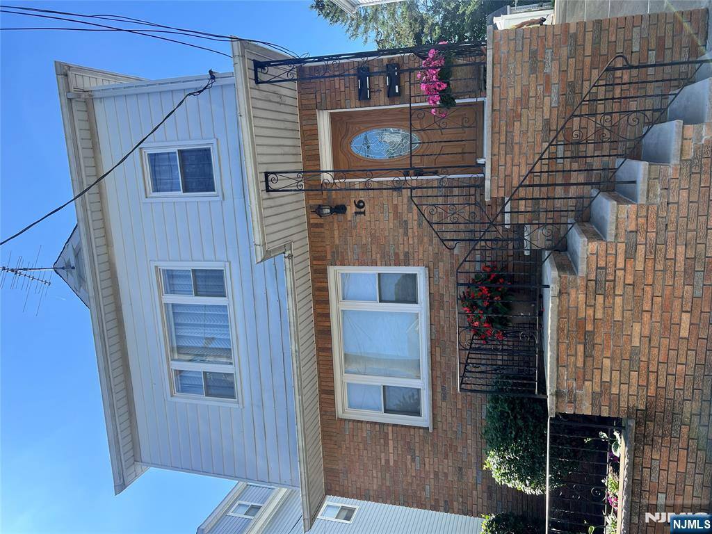 Apartment for rent at 16 Lanza Ave #2-2, Carlstadt, NJ 07072