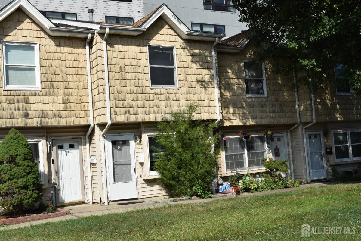 Townhouse for rent at 172 Roosevelt Ave #C-C, Avenel, NJ 07001