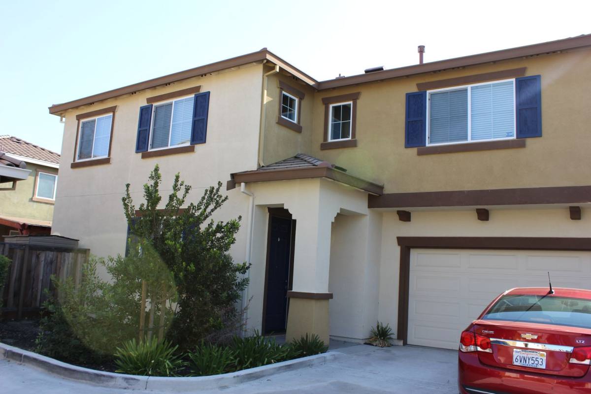 Apartment for rent at 769 Embassy Circle, Vacaville, CA 95688