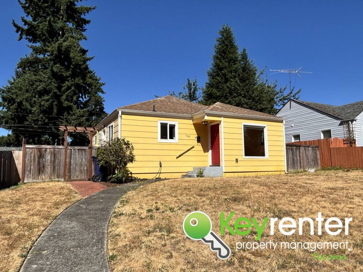 House for rent at 1746 S Oakes St, Tacoma, WA 98405