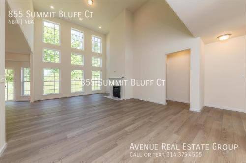 House for rent at 855 Summit Bluff Court, Fenton, MO 63026